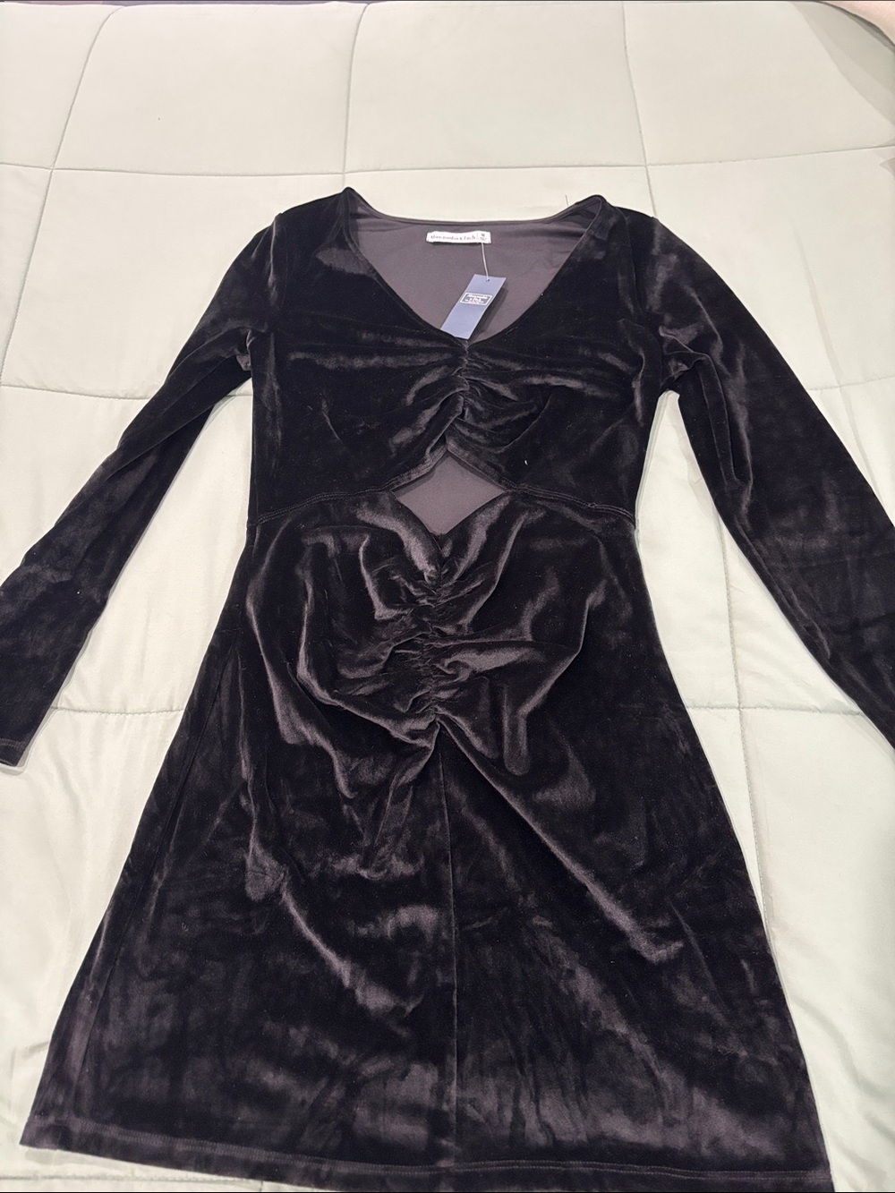 Abercrombie & Fitch Velvet Ruched Long Sleeve Dress - Black